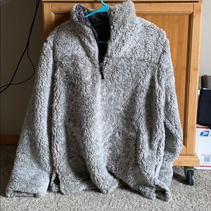Grey fuzzy 1/4 zip sweatshirt